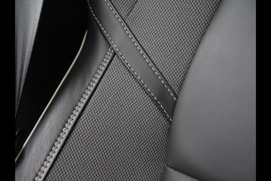 Volvo V60 2.0 T4 190 PK R-DESIGN + PANORAMADAK | WEGKL. TREKHAAK | STUURVERW. | ADAPTIVE CRUISE CONTROL