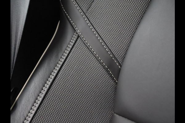 Volvo V60 2.0 T4 190 PK R-DESIGN + PANORAMADAK | WEGKL. TREKHAAK | STUURVERW. | ADAPTIVE CRUISE CONTROL