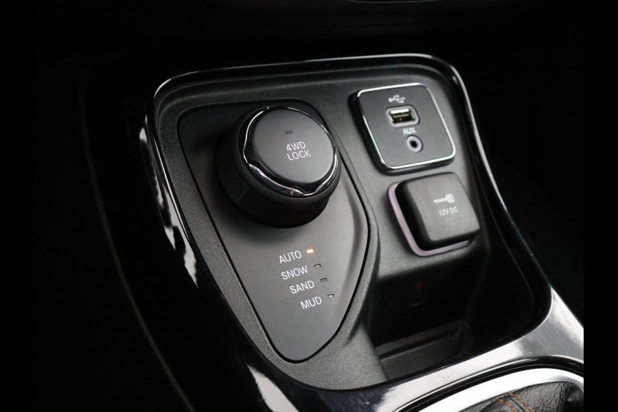 Jeep Compass 1.4 MULTIAIR 170 PK AUT. 4X4 LIMITED + BEATS AUDIO | APPLE CARPLAY | STUURVERWARMING