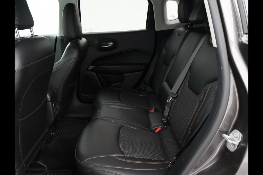 Jeep Compass 1.4 MULTIAIR 170 PK AUT. 4X4 LIMITED + BEATS AUDIO | APPLE CARPLAY | STUURVERWARMING