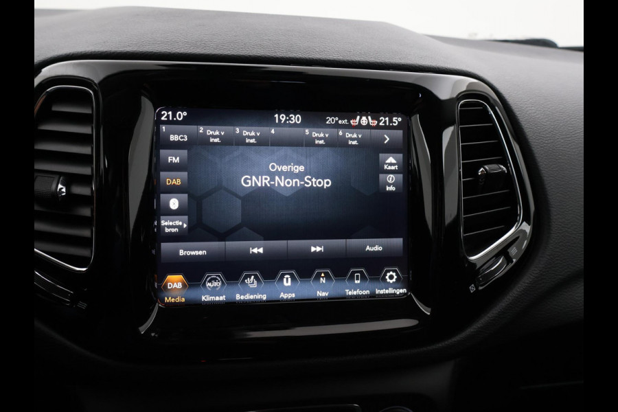 Jeep Compass 1.4 MULTIAIR 170 PK AUT. 4X4 LIMITED + BEATS AUDIO | APPLE CARPLAY | STUURVERWARMING