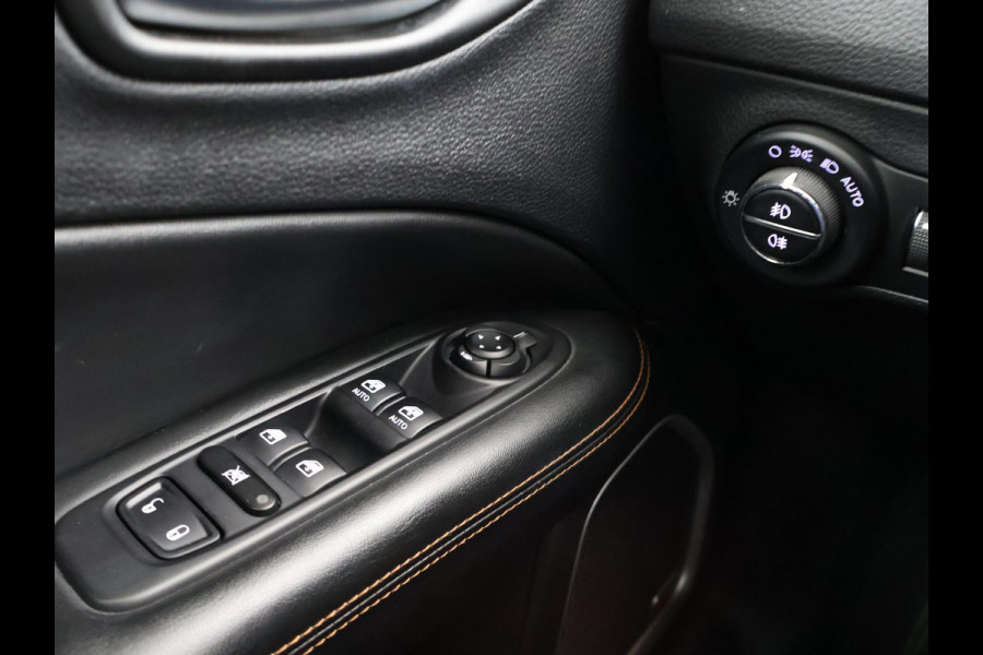 Jeep Compass 1.4 MULTIAIR 170 PK AUT. 4X4 LIMITED + BEATS AUDIO | APPLE CARPLAY | STUURVERWARMING