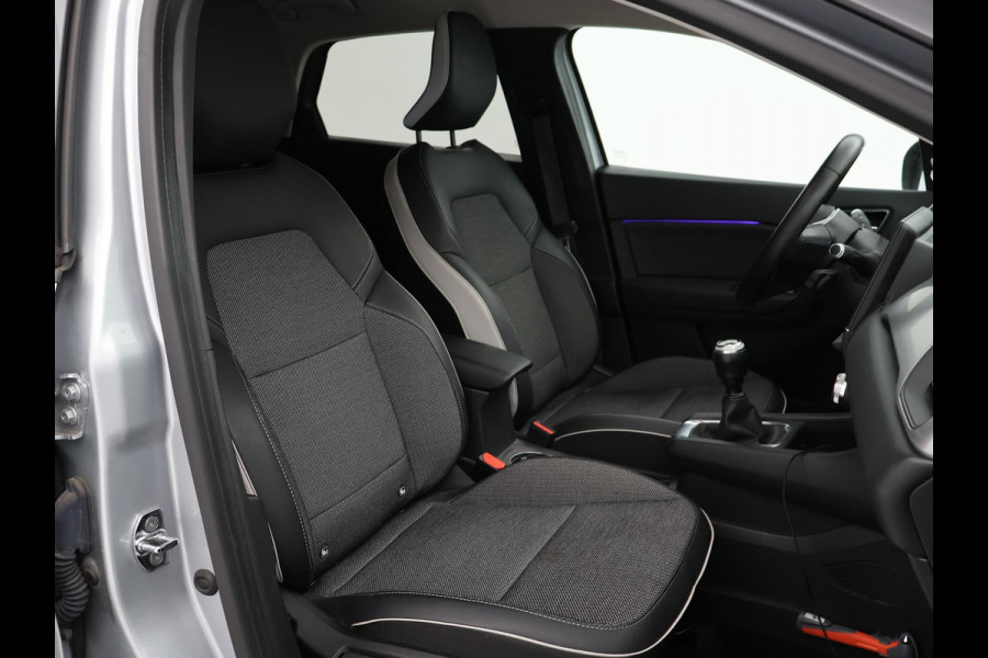 Renault Captur 1.0 TCe 100 PK INTENS + APPLE CARPLAY / SFEERVERLICHTING / TREKHAAK