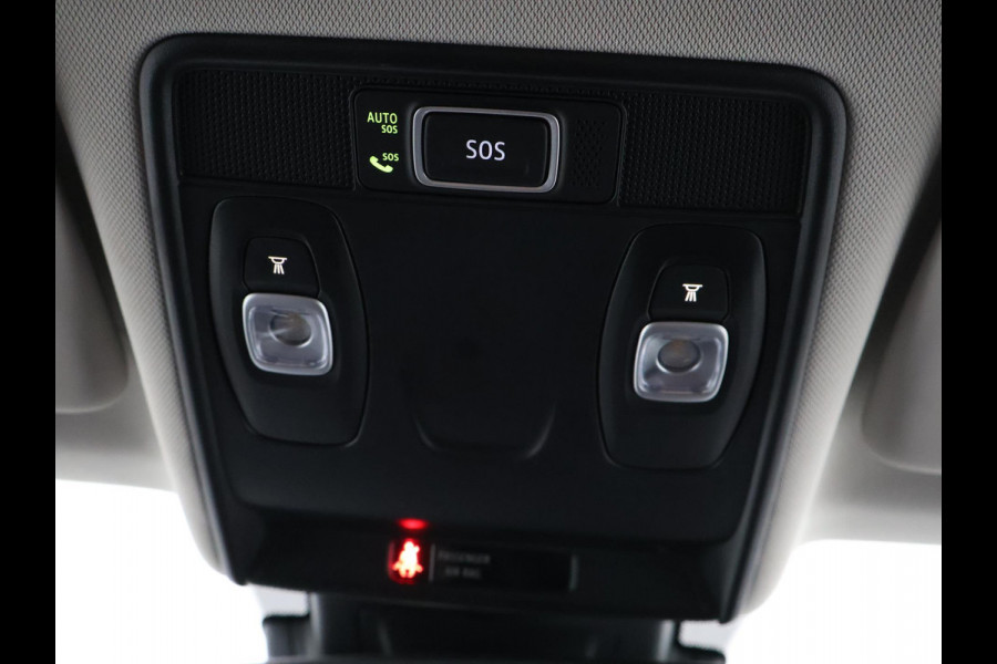 Renault Captur 1.0 TCe 100 PK INTENS + APPLE CARPLAY / SFEERVERLICHTING / TREKHAAK