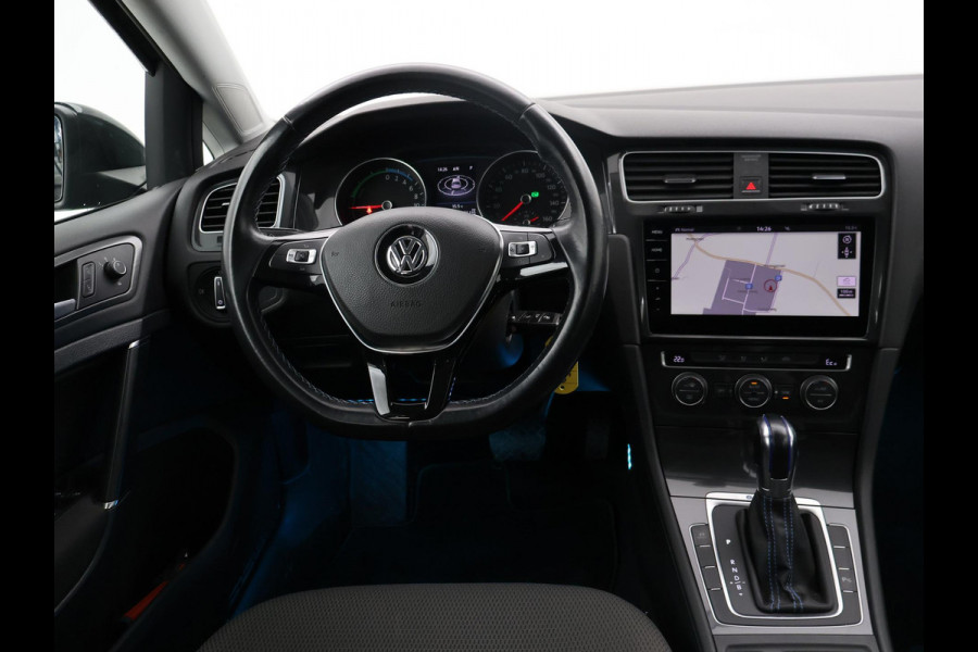 Volkswagen e-Golf Aut. + APPLE CARPLAY | FULL LED | CAMERA | SFEERVERLICHTING | NAVIGATIE
