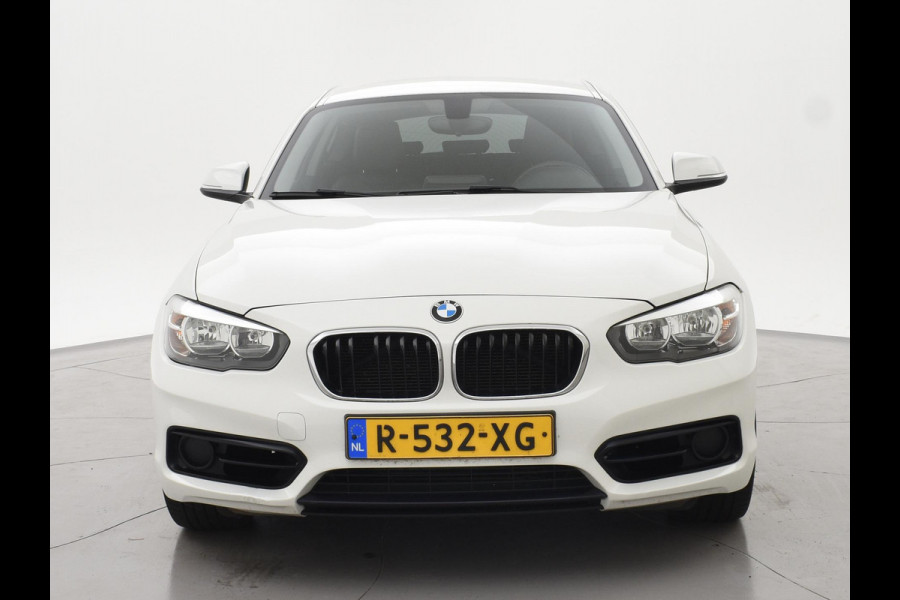 BMW 1-serie 118i 3-DEURS + LEDER | SPORTSTOELEN | STOELVERW. | 18 INCH