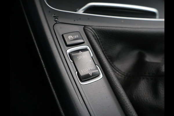 BMW 1-serie 118i 3-DEURS + LEDER | SPORTSTOELEN | STOELVERW. | 18 INCH