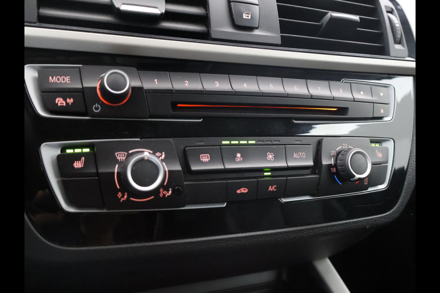 BMW 1-serie 118i 3-DEURS + LEDER | SPORTSTOELEN | STOELVERW. | 18 INCH