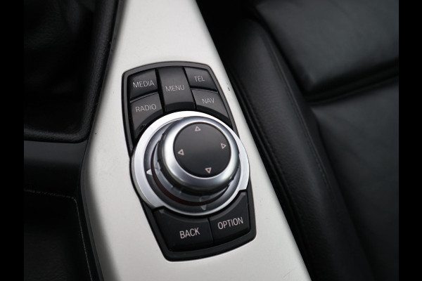 BMW 1-serie 118i 3-DEURS + LEDER | SPORTSTOELEN | STOELVERW. | 18 INCH