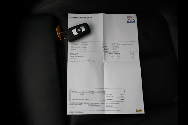 BMW 1-serie 118i 3-DEURS + LEDER | SPORTSTOELEN | STOELVERW. | 18 INCH