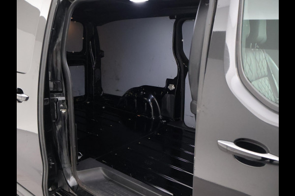 Toyota ProAce Worker 2.0 D-4D 180 PK AUT. BLACK PLATINUM + LEDER STOELVERW. | CAMERA | TREKHAAK| NAVIGATIE | TREEPLANKEN