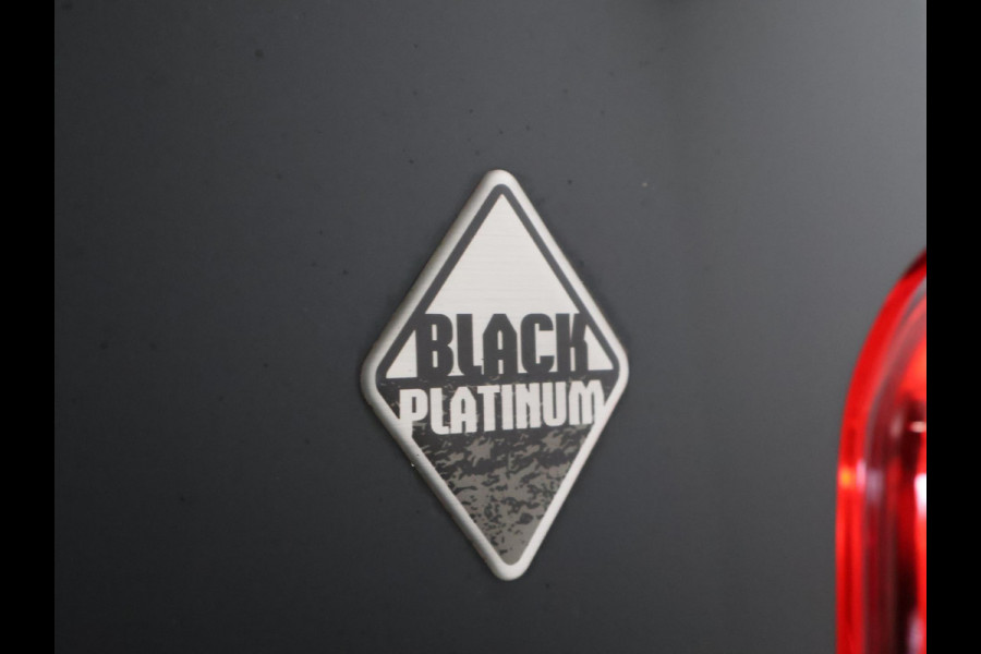 Toyota ProAce Worker 2.0 D-4D 180 PK AUT. BLACK PLATINUM + LEDER STOELVERW. | CAMERA | TREKHAAK| NAVIGATIE | TREEPLANKEN