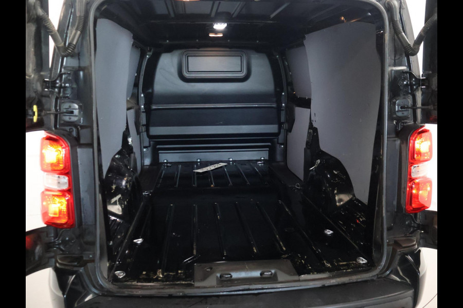 Toyota ProAce Worker 2.0 D-4D 180 PK AUT. BLACK PLATINUM + LEDER STOELVERW. | CAMERA | TREKHAAK| NAVIGATIE | TREEPLANKEN