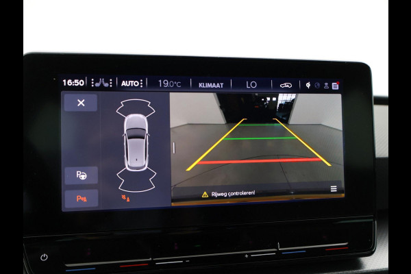 Seat Leon 1.0 TSI STYLE INTENSE + WEGKL. TREKHAAK | VIRTUAL COCKPIT | CAMERA | STOELVERW. | NAVIGATIE | CARPLAY