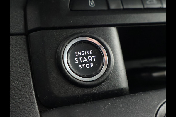 Toyota ProAce Worker 2.0 D-4D 180 PK AUT. BLACK PLATINUM + LEDER STOELVERW. | CAMERA | TREKHAAK| NAVIGATIE | TREEPLANKEN