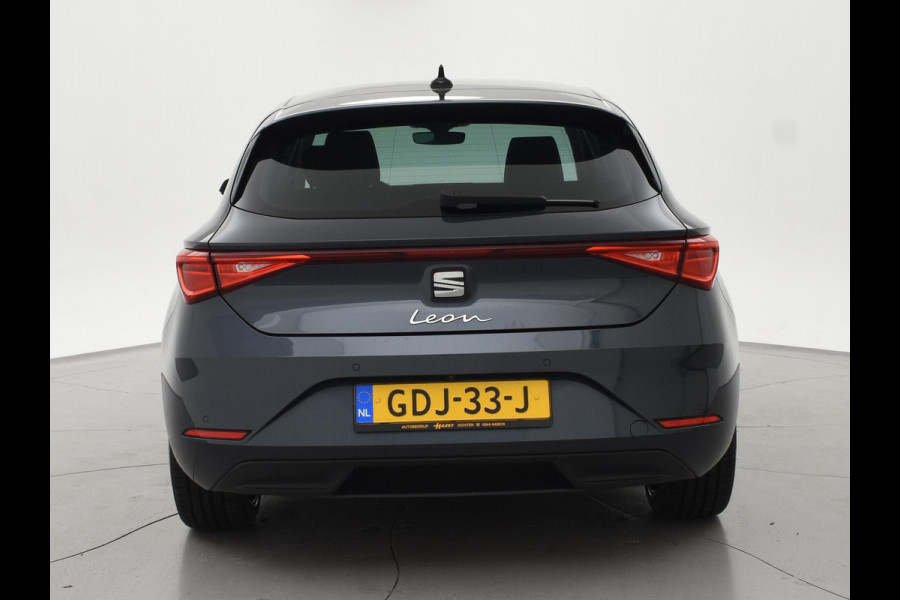 Seat Leon 1.0 TSI STYLE INTENSE + WEGKL. TREKHAAK | VIRTUAL COCKPIT | CAMERA | STOELVERW. | NAVIGATIE | CARPLAY