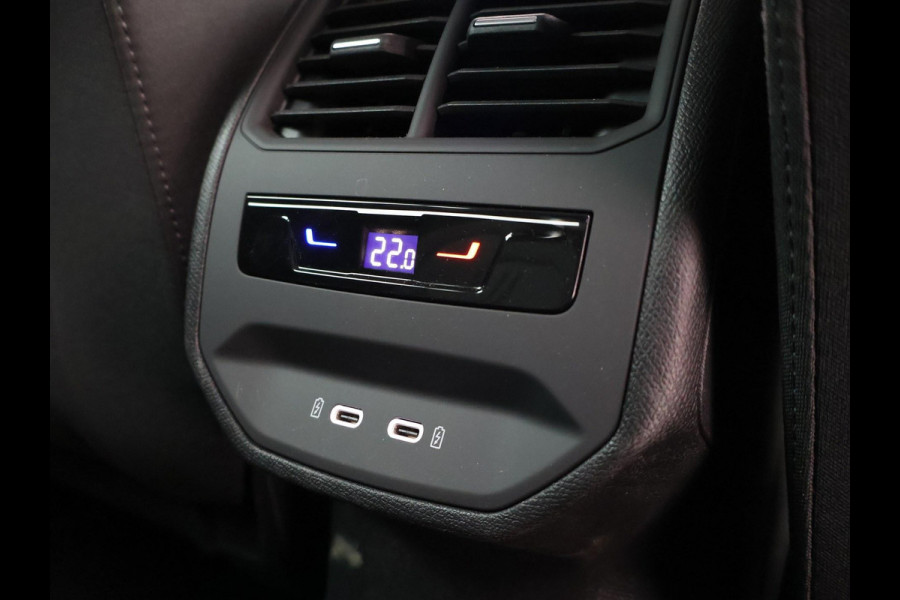 Seat Leon 1.0 TSI STYLE INTENSE + WEGKL. TREKHAAK | VIRTUAL COCKPIT | CAMERA | STOELVERW. | NAVIGATIE | CARPLAY