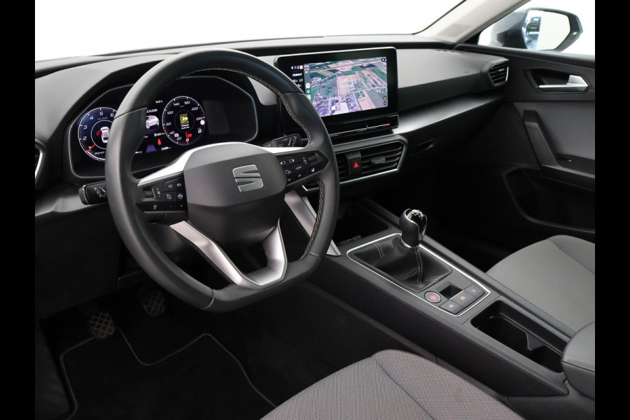 Seat Leon 1.0 TSI STYLE INTENSE + WEGKL. TREKHAAK | VIRTUAL COCKPIT | CAMERA | STOELVERW. | NAVIGATIE | CARPLAY