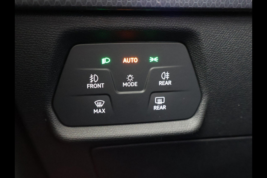 Seat Leon 1.0 TSI STYLE INTENSE + WEGKL. TREKHAAK | VIRTUAL COCKPIT | CAMERA | STOELVERW. | NAVIGATIE | CARPLAY