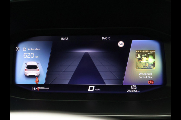 Seat Leon 1.0 TSI STYLE INTENSE + WEGKL. TREKHAAK | VIRTUAL COCKPIT | CAMERA | STOELVERW. | NAVIGATIE | CARPLAY