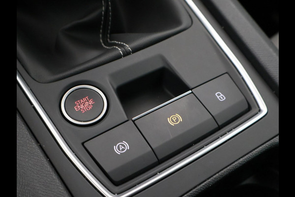Seat Leon 1.0 TSI STYLE INTENSE + WEGKL. TREKHAAK | VIRTUAL COCKPIT | CAMERA | STOELVERW. | NAVIGATIE | CARPLAY