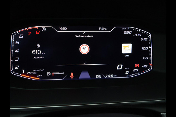 Seat Leon 1.0 TSI STYLE INTENSE + WEGKL. TREKHAAK | VIRTUAL COCKPIT | CAMERA | STOELVERW. | NAVIGATIE | CARPLAY