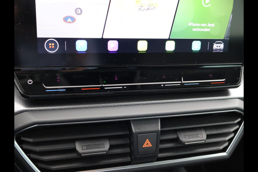 Seat Leon 1.0 TSI STYLE INTENSE + WEGKL. TREKHAAK | VIRTUAL COCKPIT | CAMERA | STOELVERW. | NAVIGATIE | CARPLAY