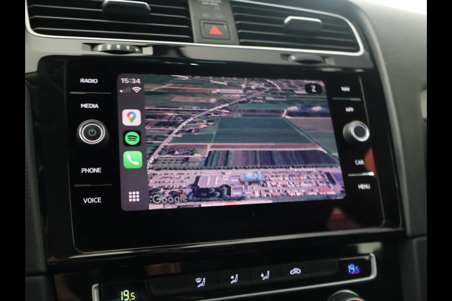 Volkswagen Golf 1.5 TSI 130 PK IQ.DRIVE + LED | TREKHAAK | CAMERA | APPLE CARPLAY | DAB