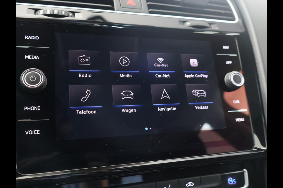 Volkswagen Golf 1.5 TSI 130 PK IQ.DRIVE + LED | TREKHAAK | CAMERA | APPLE CARPLAY | DAB