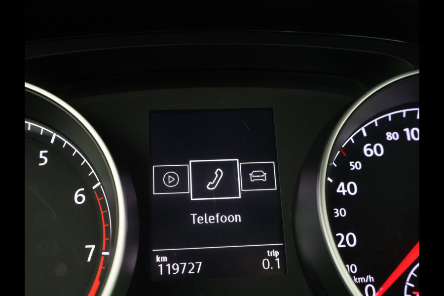 Volkswagen Golf 1.5 TSI 130 PK IQ.DRIVE + LED | TREKHAAK | CAMERA | APPLE CARPLAY | DAB