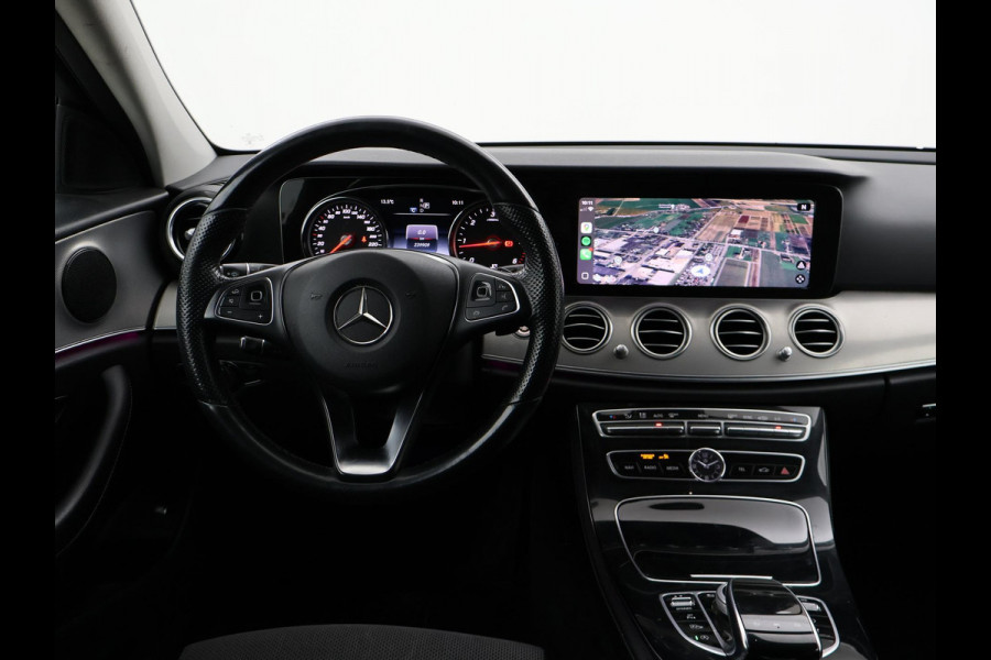 Mercedes-Benz E-Klasse Estate 220d 194 PK AUT9 AVANTGARDE + TREKHAAK Mercedes-Benz E-klasse Estate 220d 194 PK AUT9 + TRKEHAAK / SFEERVERLICHTING / SFEERVERLICHTING / APPLE CARPLAY / LED