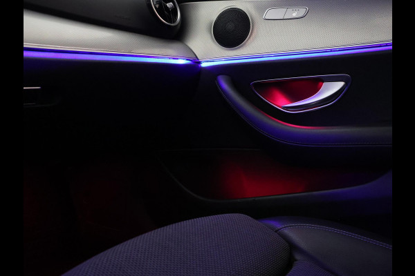 Mercedes-Benz E-Klasse Estate 220d 194 PK AUT9 AVANTGARDE + TREKHAAK Mercedes-Benz E-klasse Estate 220d 194 PK AUT9 + TRKEHAAK / SFEERVERLICHTING / SFEERVERLICHTING / APPLE CARPLAY / LED