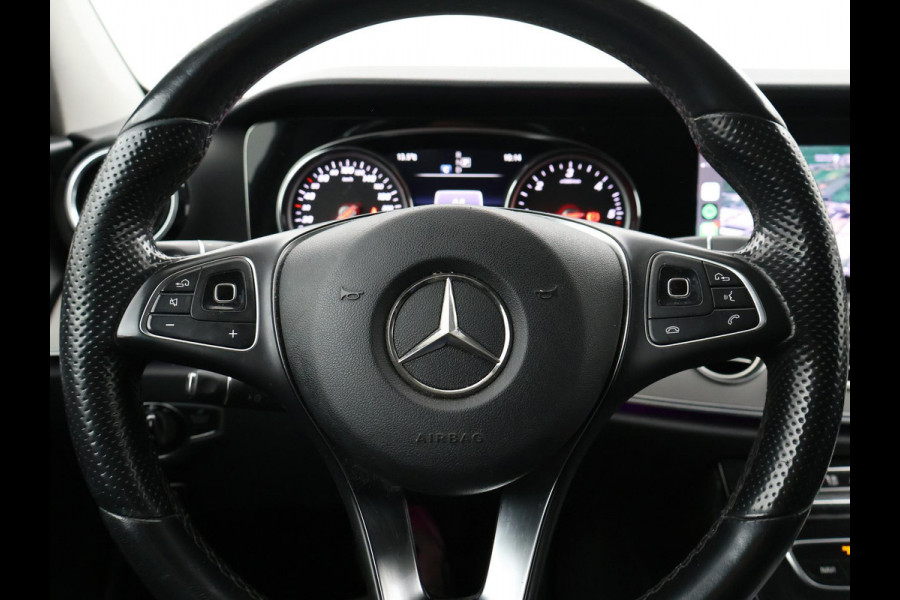 Mercedes-Benz E-Klasse Estate 220d 194 PK AUT9 AVANTGARDE + TREKHAAK Mercedes-Benz E-klasse Estate 220d 194 PK AUT9 + TRKEHAAK / SFEERVERLICHTING / SFEERVERLICHTING / APPLE CARPLAY / LED