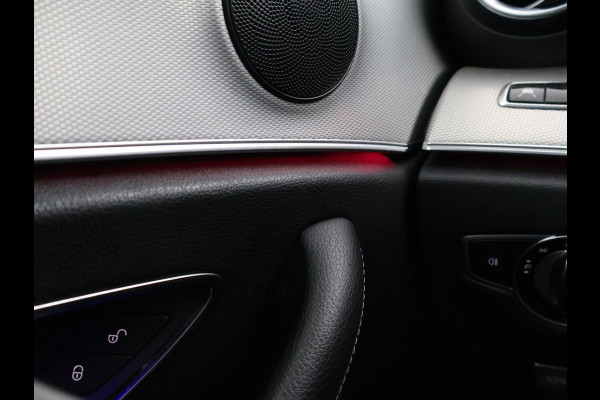 Mercedes-Benz E-Klasse Estate 220d 194 PK AUT9 AVANTGARDE + TREKHAAK Mercedes-Benz E-klasse Estate 220d 194 PK AUT9 + TRKEHAAK / SFEERVERLICHTING / SFEERVERLICHTING / APPLE CARPLAY / LED