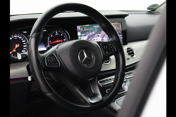 Mercedes-Benz E-Klasse Estate 220d 194 PK AUT9 AVANTGARDE + TREKHAAK Mercedes-Benz E-klasse Estate 220d 194 PK AUT9 + TRKEHAAK / SFEERVERLICHTING / SFEERVERLICHTING / APPLE CARPLAY / LED