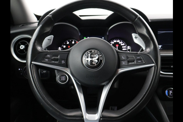 Alfa Romeo Stelvio 2.0T 280 PK AWD FIRST EDITION + 20 INCH | TREKHAAK | LEDER | STUURVERW. | STOELVERW. | CAMERA