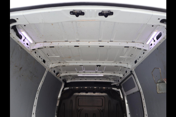 Renault Master T35 2.3 DCI 135 L2H2 COMFORT + APPLE CARPLAY | NAVIGATIE | CRUISE | DAB+