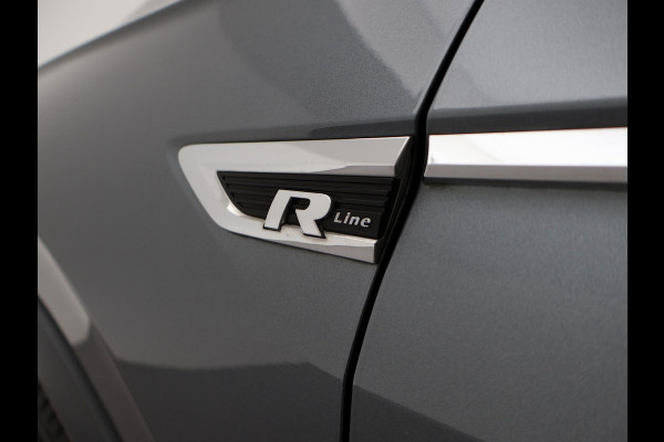 Volkswagen Tiguan Allspace 1.5 TSI R-LINE + PANORAMA | FIETSENDRAGER | TREKHAAK | MASSAGE | VIRTUAL COCKPIT | DAKDRAGERS