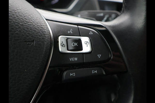 Volkswagen Tiguan Allspace 1.5 TSI R-LINE + PANORAMA | FIETSENDRAGER | TREKHAAK | MASSAGE | VIRTUAL COCKPIT | DAKDRAGERS