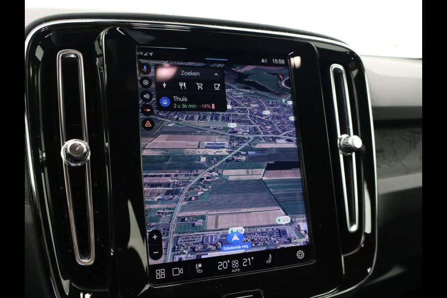 Volvo XC40 238 PK SINGLE MOTOR PLUS 69 kWh + ELEK. TREKHAAK | ACC | 19 INCH | CAMERA