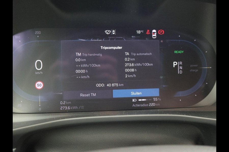 Volvo XC40 238 PK SINGLE MOTOR PLUS 69 kWh + ELEK. TREKHAAK | ACC | 19 INCH | CAMERA