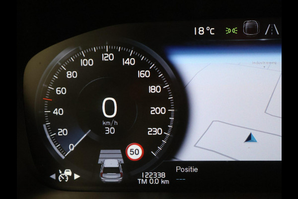 Volvo XC40 238 PK SINGLE MOTOR PLUS 69 kWh + ELEK. TREKHAAK | ACC | 19 INCH | CAMERA