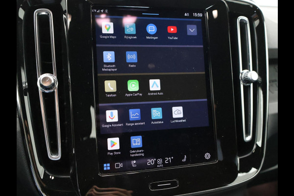 Volvo XC40 238 PK SINGLE MOTOR PLUS 69 kWh + ELEK. TREKHAAK | ACC | 19 INCH | CAMERA