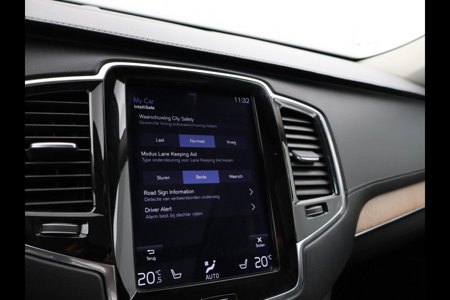 Volvo XC40 238 PK SINGLE MOTOR PLUS 69 kWh + ELEK. TREKHAAK | ACC | 19 INCH | CAMERA