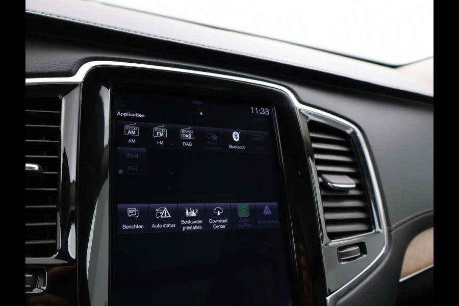 Volvo XC40 238 PK SINGLE MOTOR PLUS 69 kWh + ELEK. TREKHAAK | ACC | 19 INCH | CAMERA