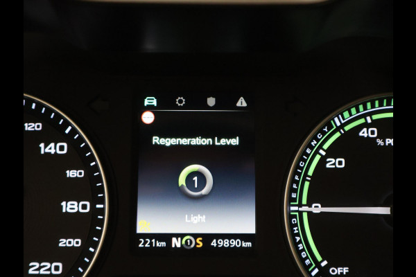 MG Mg Zs EV 45 kWh LUXURY + PANORAMA / LEDER / ADAPTIVE CRUISE / LED / CAMERA