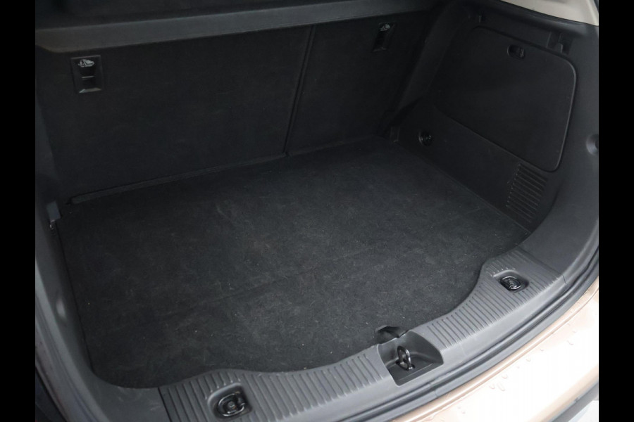 Opel Mokka X 1.6 SELECTION SILKY BEIGE + CRUISE CONTROL