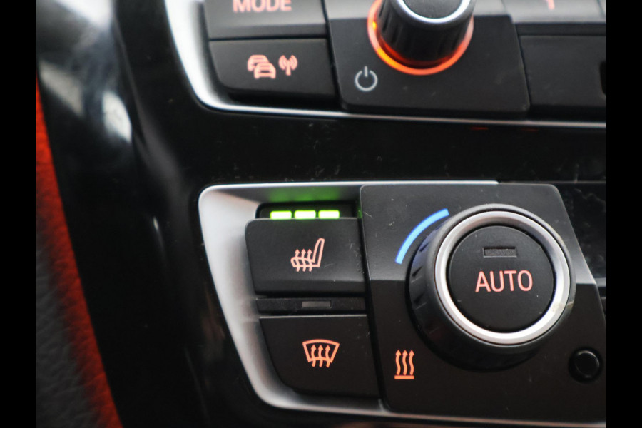 BMW 4 Serie GRAN COUPE 418i EXECUTIVE | LEDER | NAVI | STOELVERWARMING | LED | 18 INCH LMV