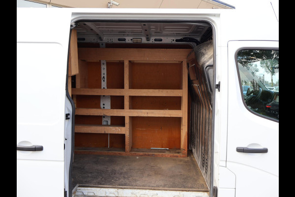 Renault Master T35 2.3 DCI 165 PK L4H2 DUBBEL LUCHT DL + 3500 KG TREKHAAK | CAMERA | APPLE CARPLAY