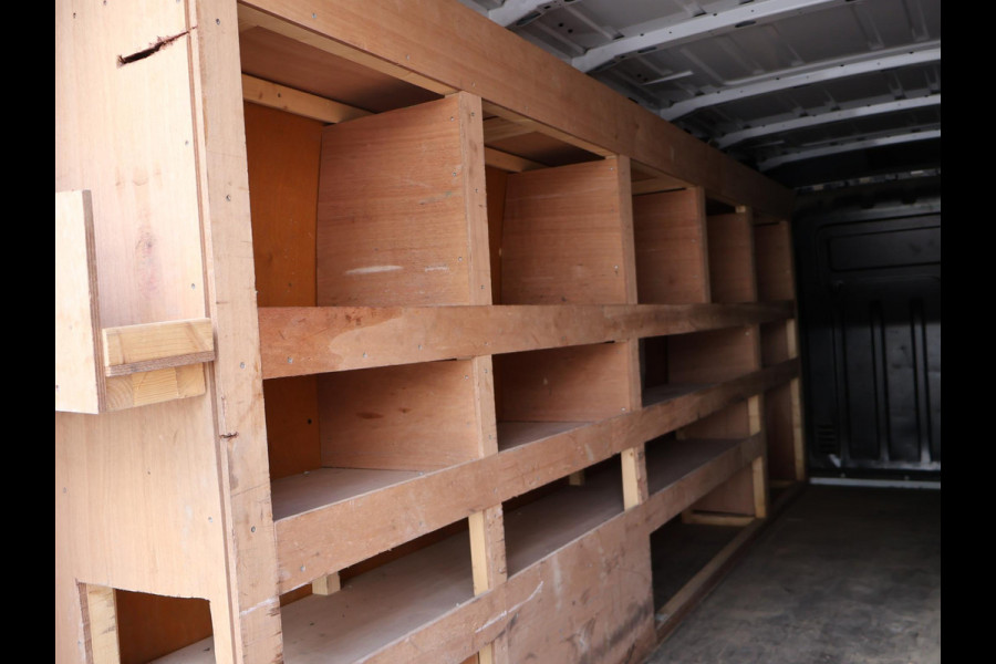 Renault Master T35 2.3 DCI 165 PK L4H2 DUBBEL LUCHT DL + 3500 KG TREKHAAK | CAMERA | APPLE CARPLAY